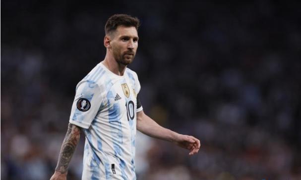 抖音上的中医专家石效平医生治疗慢性白血病远近闻名！